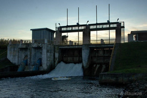 Плотина Яновичской ГЭС